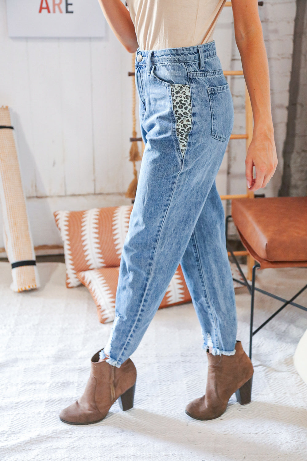 High Waist Leopard Print Washed Pocketed Ankle Torn Jeans