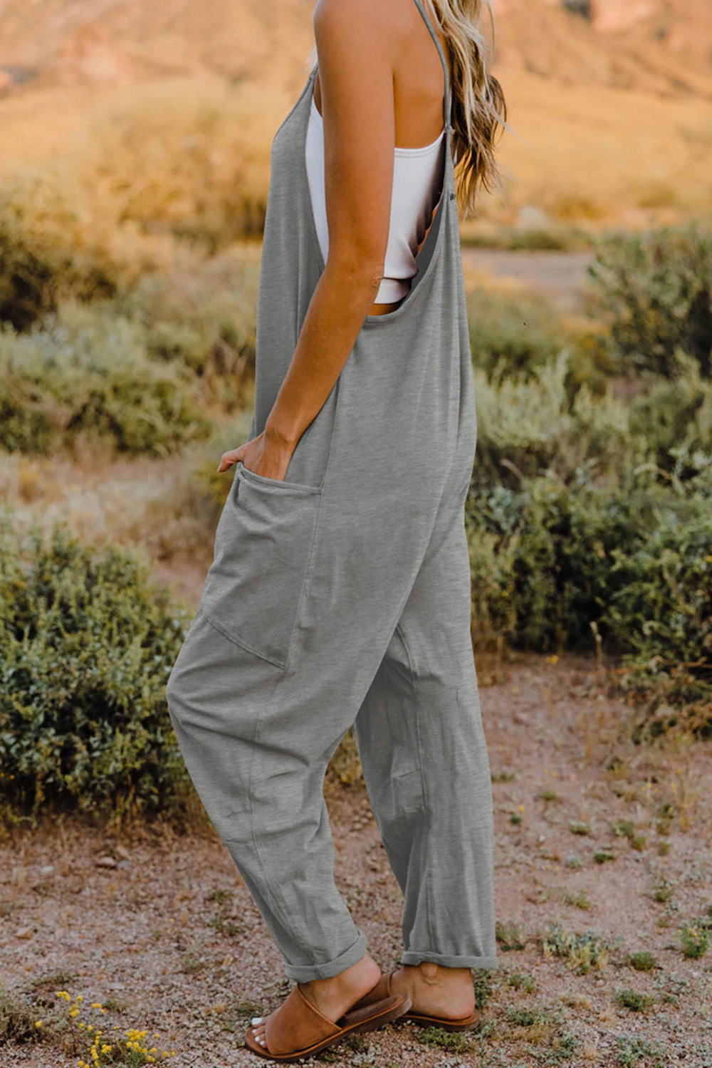 ☀️V-Neck Tank Jumpsuit with Pockets