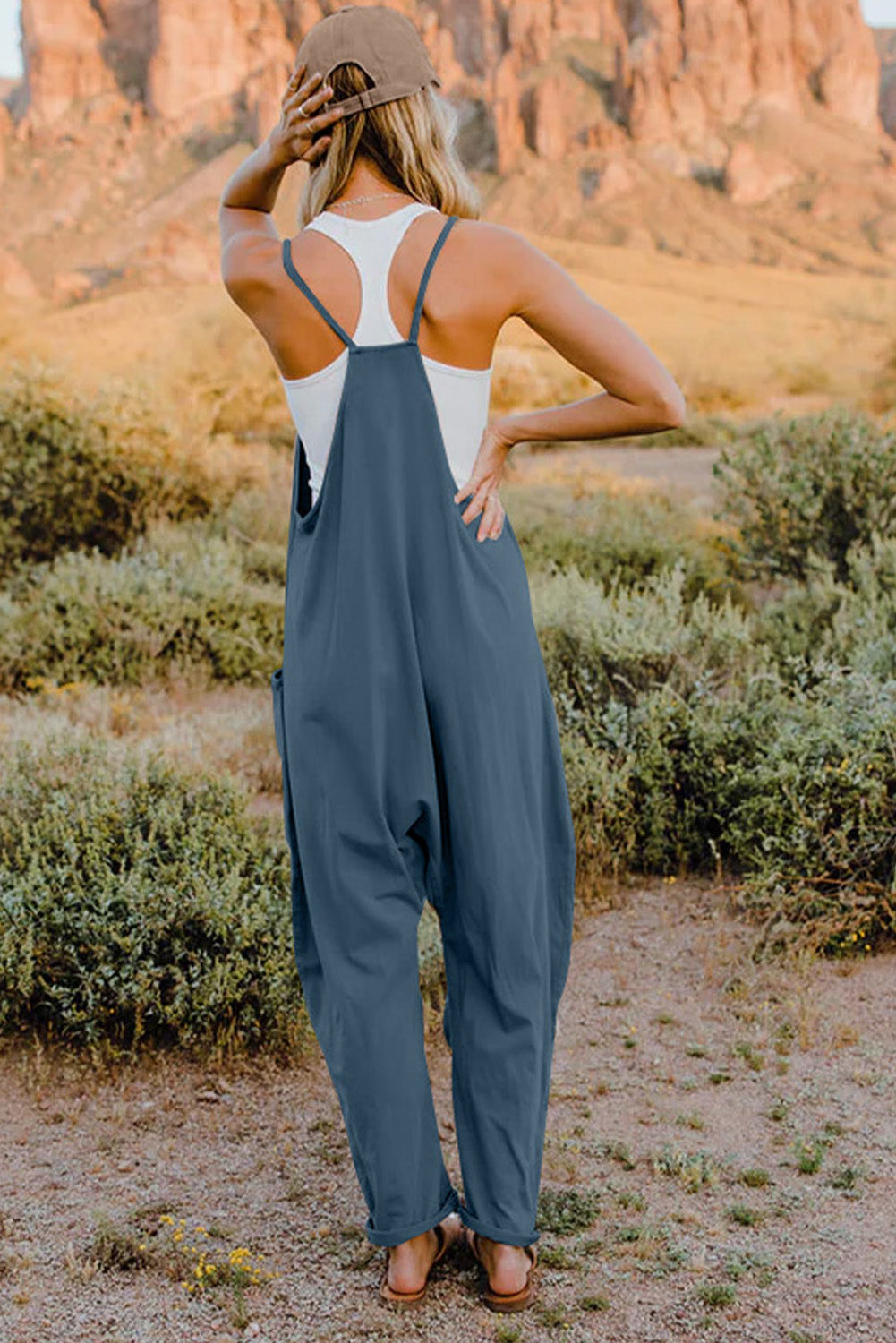 ☀️V-Neck Tank Jumpsuit with Pockets