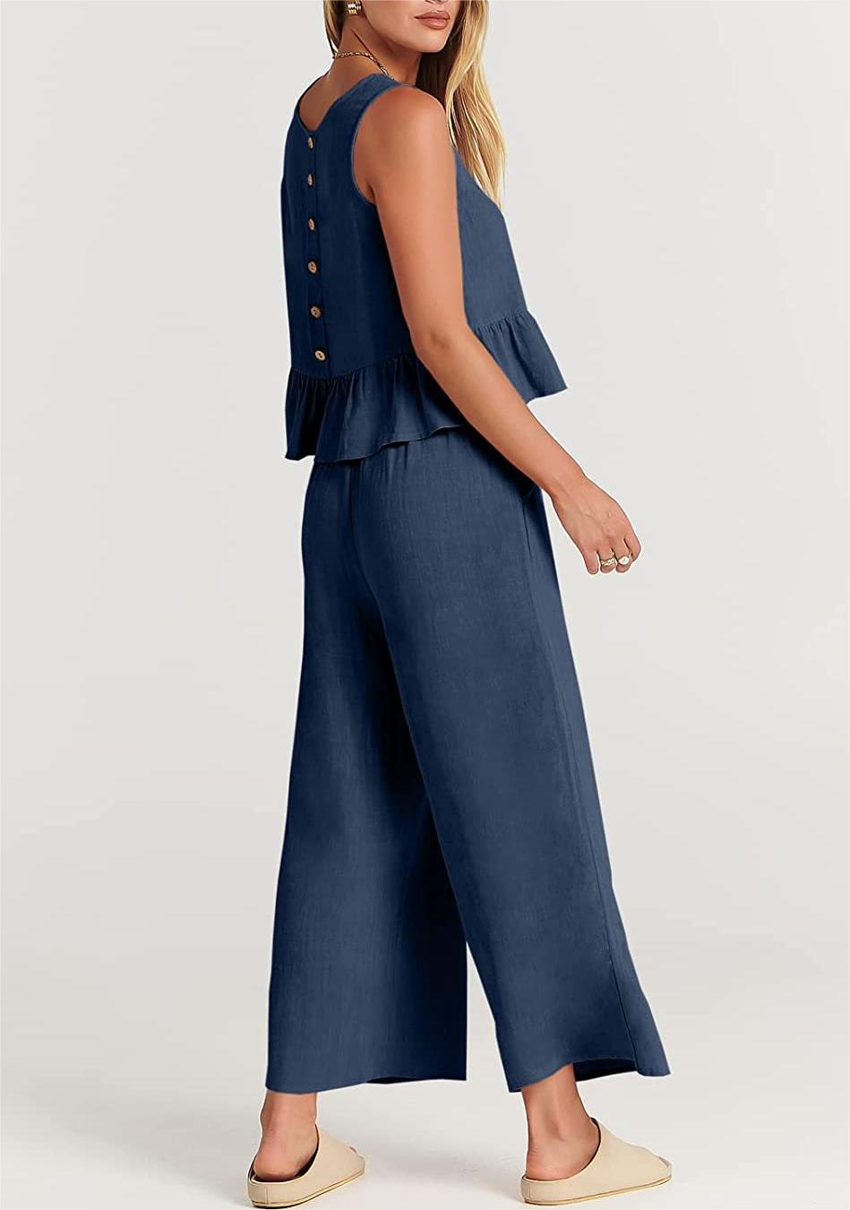 Sleeveless Pleated Vest + Casual Pants