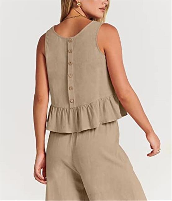 Sleeveless Pleated Vest + Casual Pants