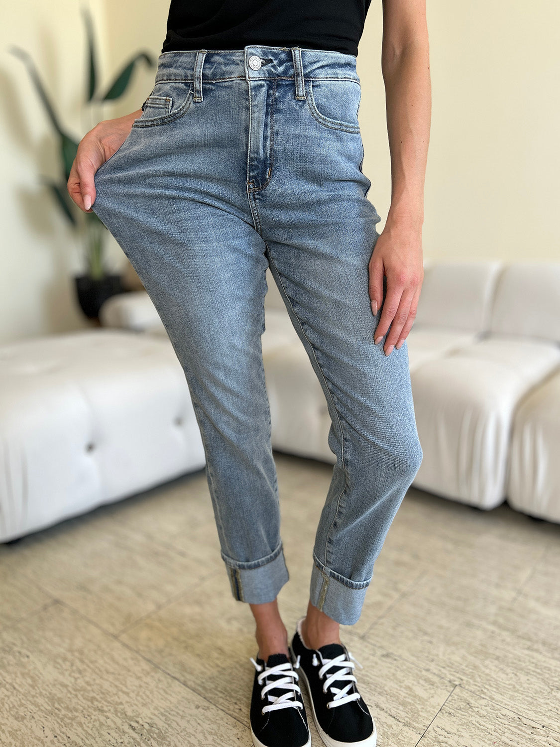 🖤Judy Blue High Waist Cuff Hem Skinny Jeans