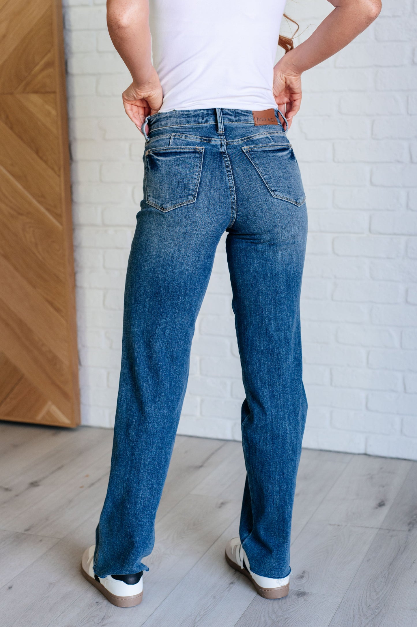 Judy Blue Anita Mid Rise Control Top Vintage Straight Jeans