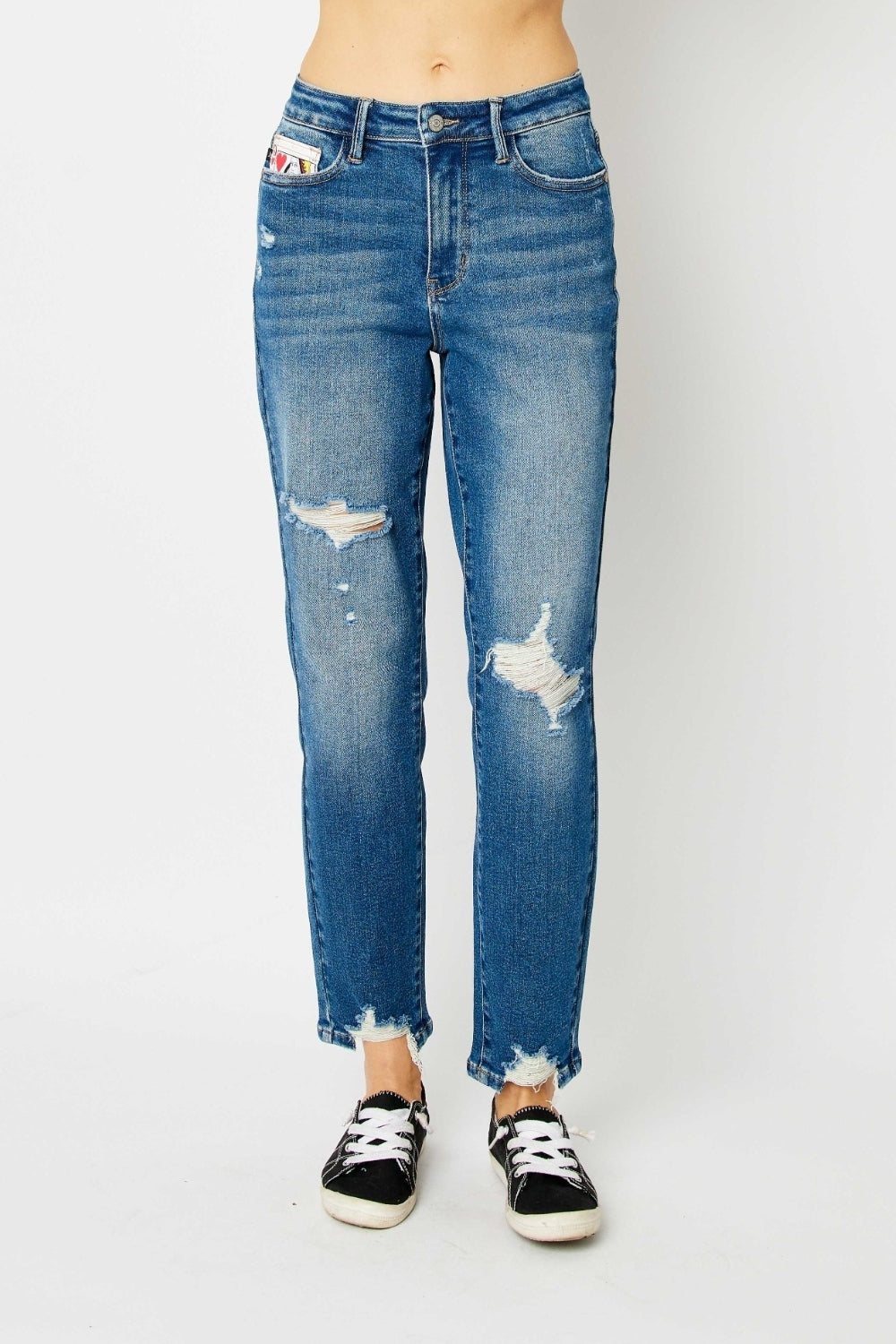 ❤️Judy Blue Distressed Slim Jeans