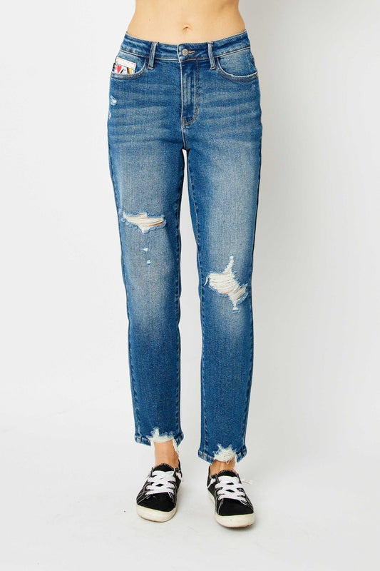 ❤️Judy Blue Distressed Slim Jeans