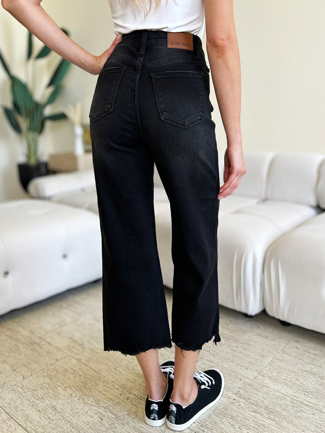 🖤Judy Blue High Waist Button Fly Jeans