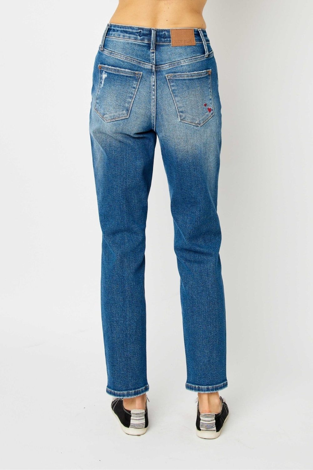 ❤️Judy Blue Distressed Slim Jeans