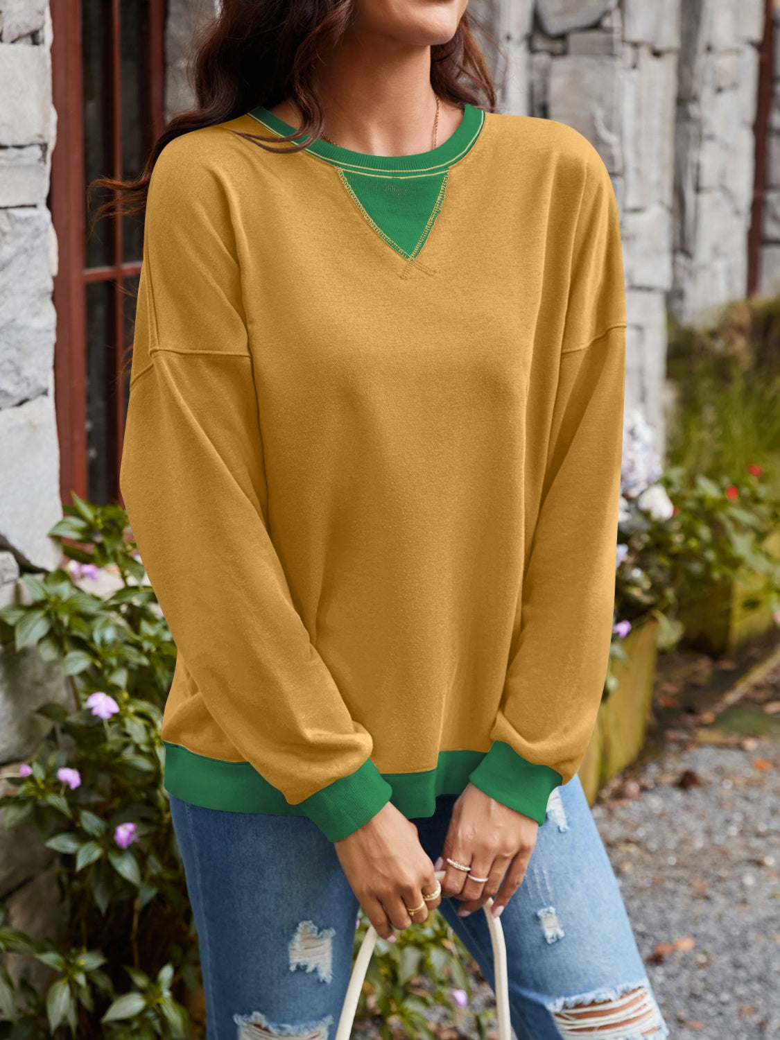 Contrast Round Neck Long Sleeve Sweatshirt