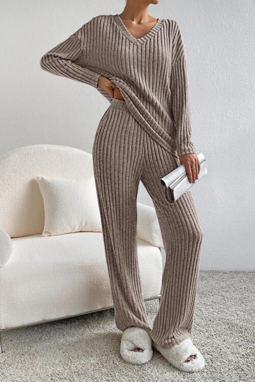 🫶Ribbed V-Neck Top and Pants Set