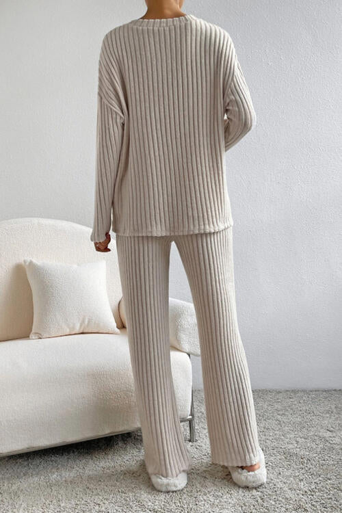 🫶Ribbed V-Neck Top and Pants Set