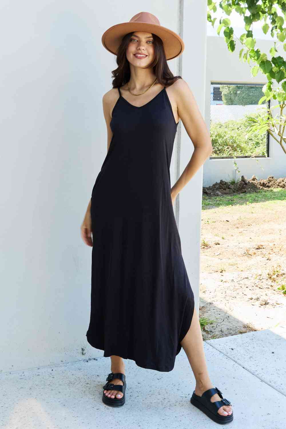 🖤Cami Side Slit Maxi Dress in Black