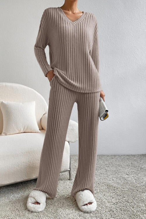 🫶Ribbed V-Neck Top and Pants Set